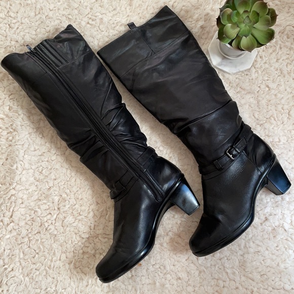 Umberto Raffini Women’s Boots - Picture 2 of 13
